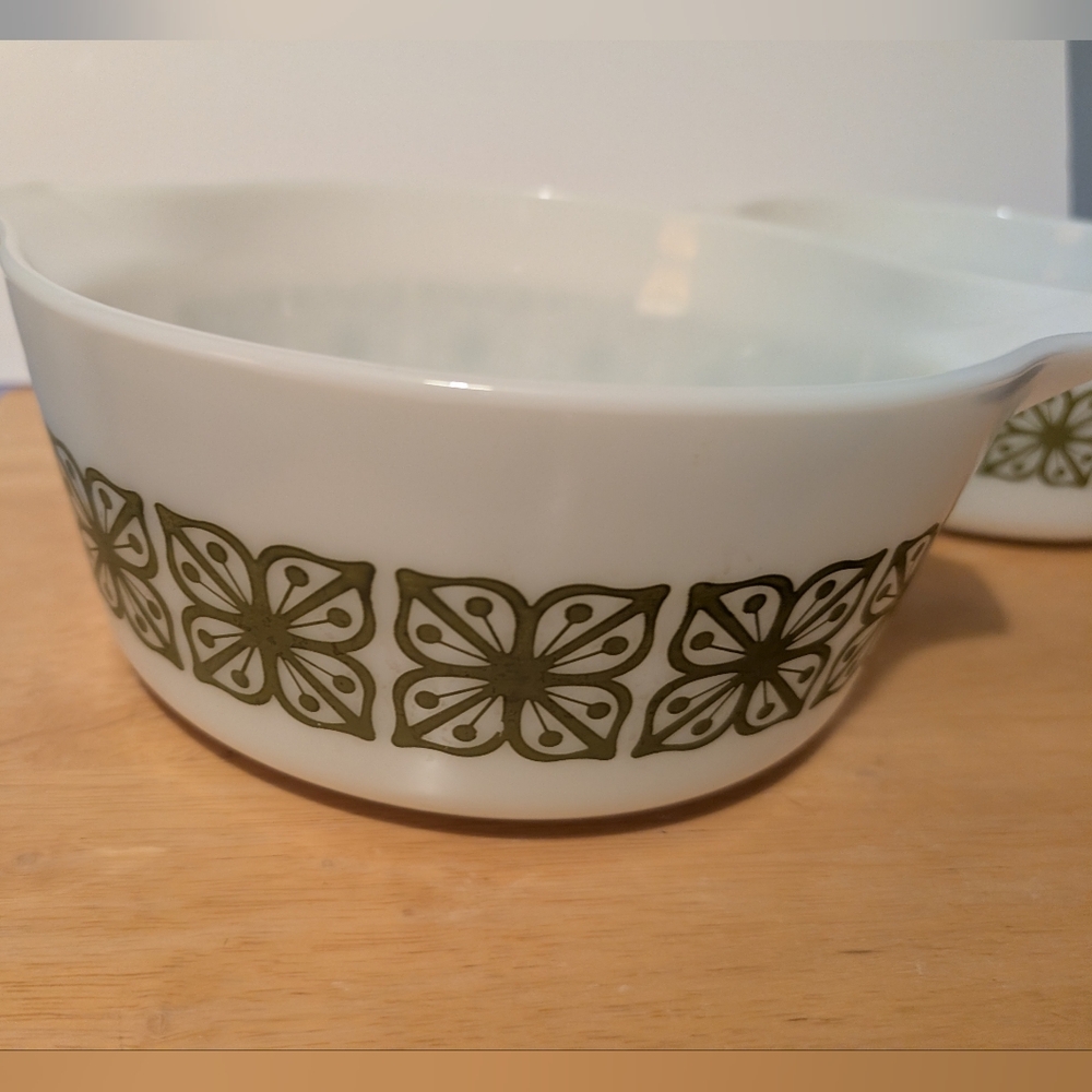 VTG 1960s Pyrex Verde Green Autumn Floral MCM Casserole Bowls  475B  2 1/2 qt